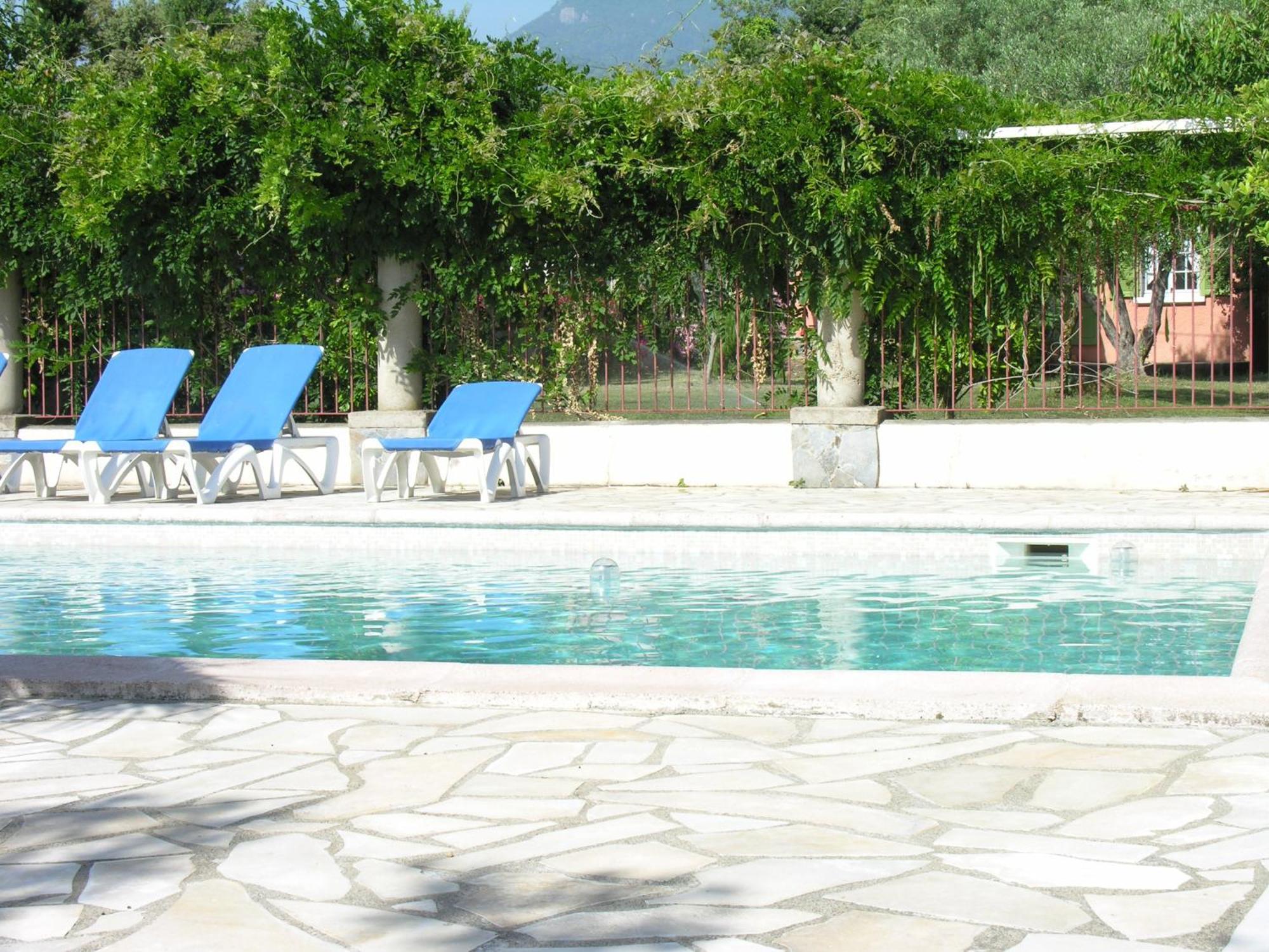 Domaine Le Clos Des Oliviers Sorbo-Ocagnano Номер фото